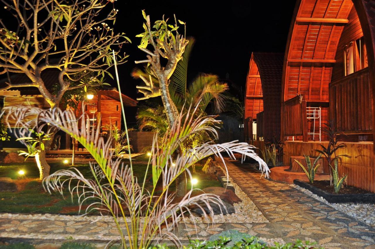 Setilas Bungalows Batununggul Exteriör bild