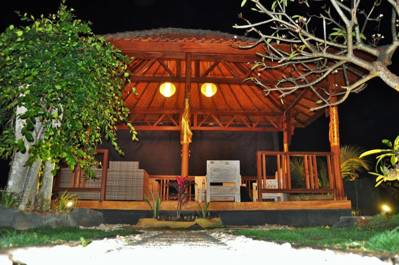 Setilas Bungalows Batununggul Exteriör bild