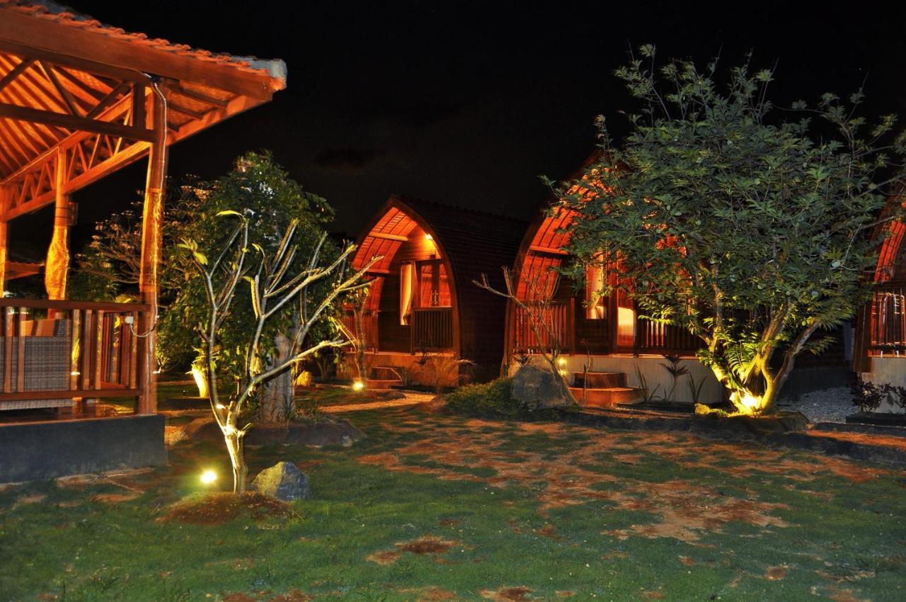 Setilas Bungalows Batununggul Exteriör bild